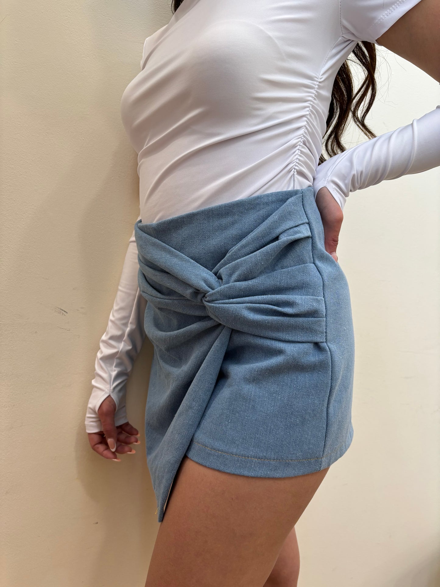SHORTS NODO DENIM CHIARO